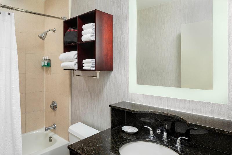 Номер Премиум, Courtyard By Marriott Hangzhou Wulin