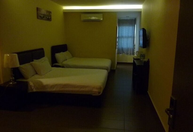 חדר משפחתי, Dm