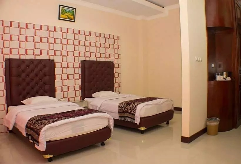 Camera Deluxe, Grand City  Batu