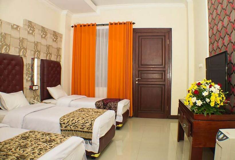 Номер Стандарт Трехместный, Grand City  Batu