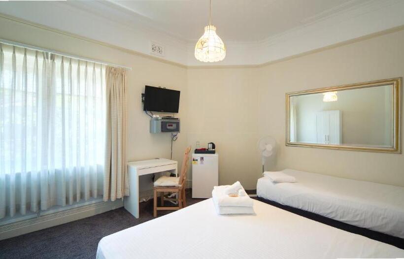 패밀리 룸 공용 욕실, Neutral Bay Lodge