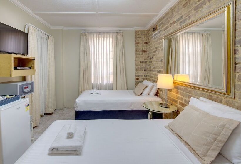 اتاق استاندارد با سرویس بهداشتی مشترک, Neutral Bay Lodge