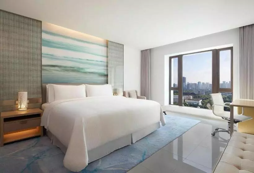 キングサイズベッドのスタンダードルーム, The Westin Haikou