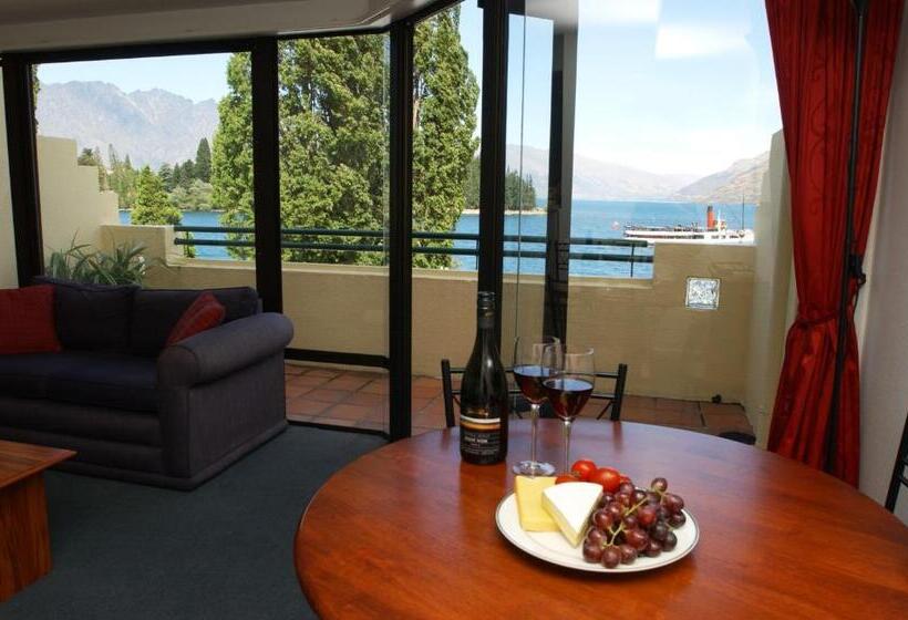 침실 2개 아파트, Lakefront Apartments,18 Lake Esplanade Road