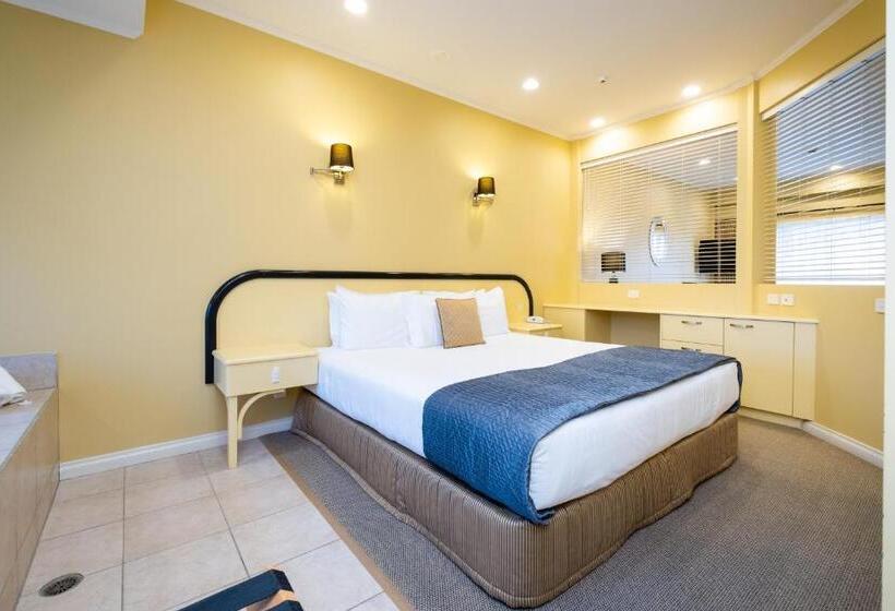 סוויטה אקזקיוטיב, Motel De La Mer