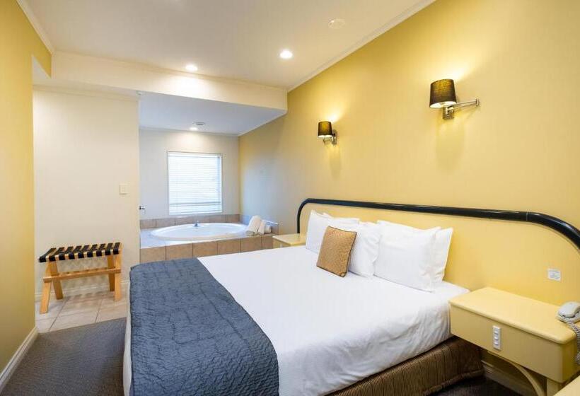 סוויטה אקזקיוטיב, Motel De La Mer