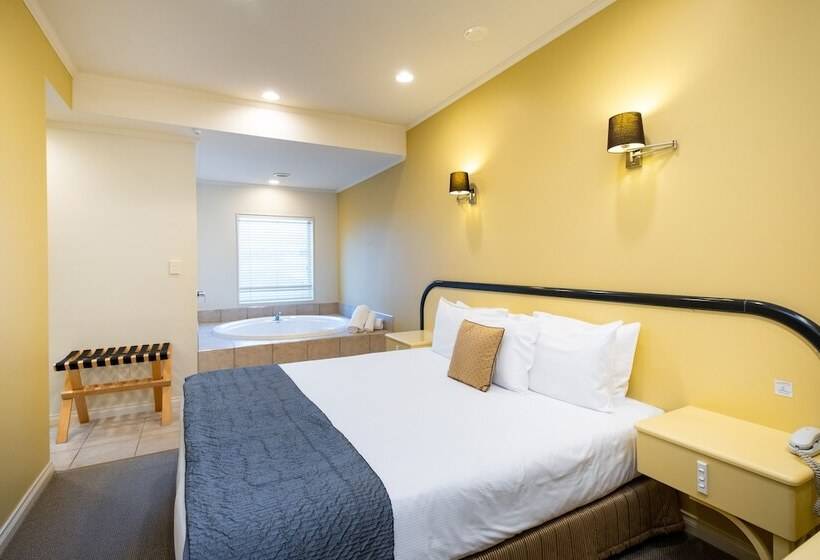 סוויטה אקזקיוטיב, Motel De La Mer