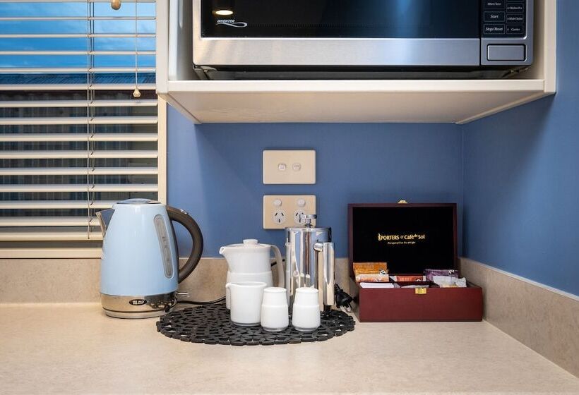 סוויטה אקזקיוטיב, Motel De La Mer