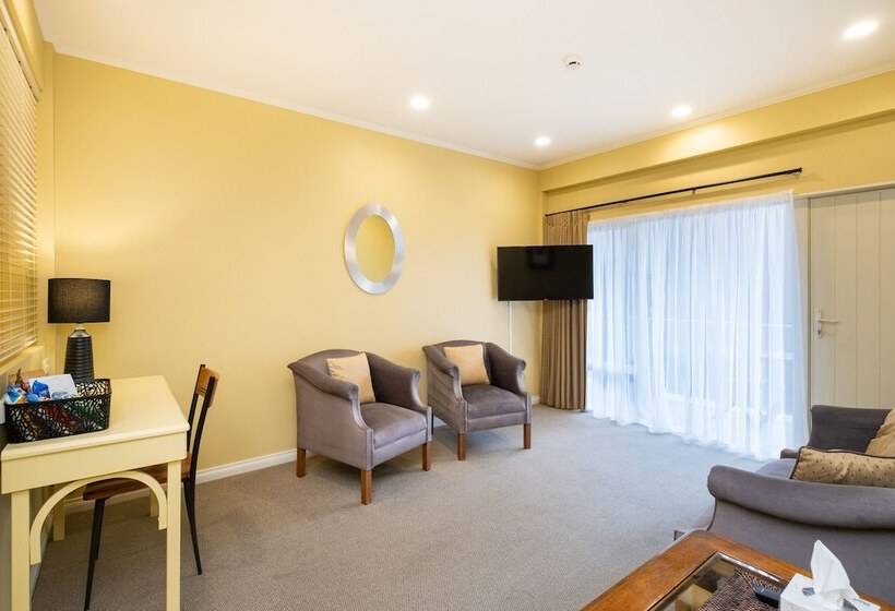 סוויטה אקזקיוטיב, Motel De La Mer