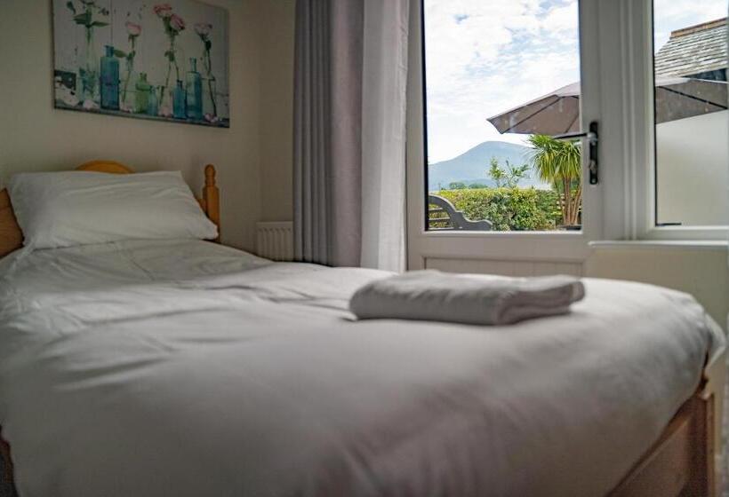 스탠다드 룸 킹사이즈 침대, The Briers Country House