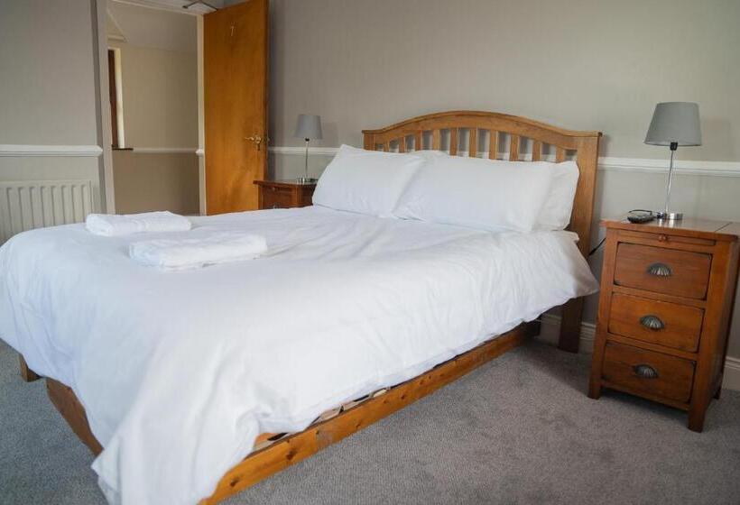 חדר סטנדרט נוף לגינה, The Briers Country House