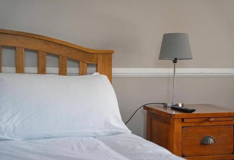 غرفة قياسية مطلّة علي الحديقة, The Briers Country House