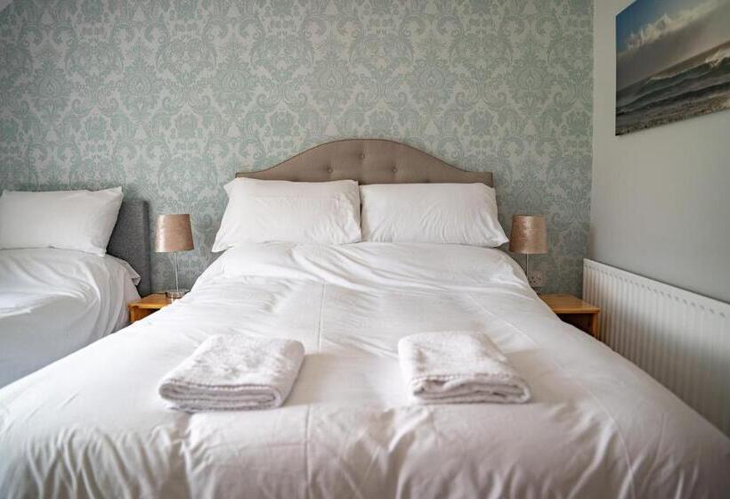 스탠다드 룸 산 전망, The Briers Country House