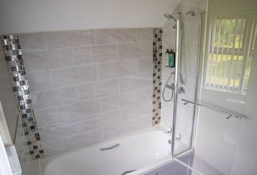 غرفة قياسية مطلّة علي الحديقة, The Briers Country House