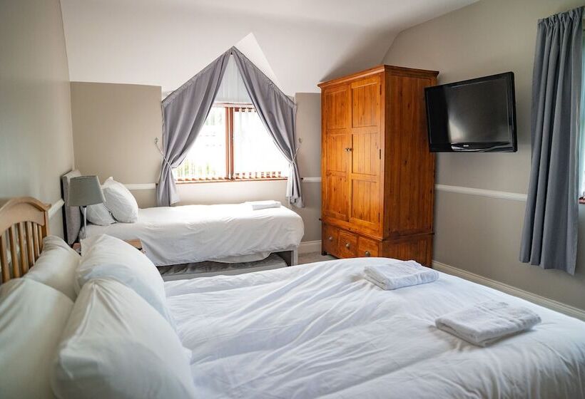 غرفة قياسية مطلّة علي الحديقة, The Briers Country House