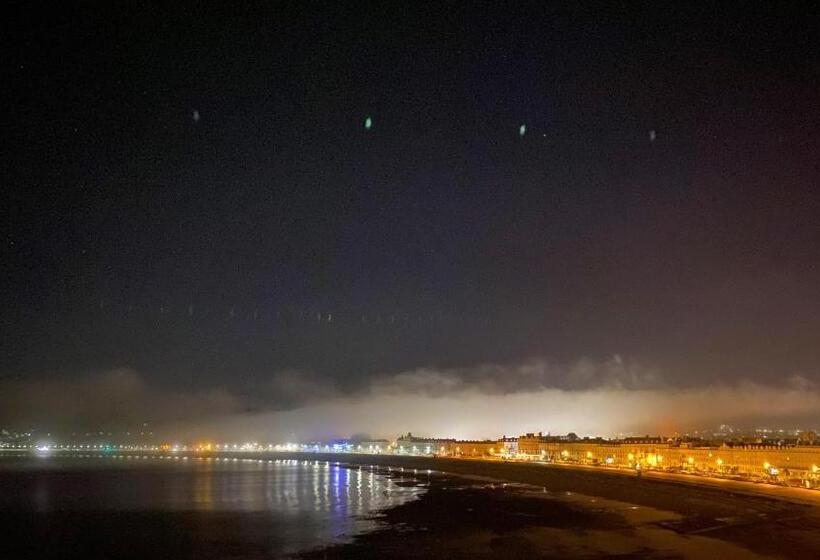 带大床的标准间, The View Guest House