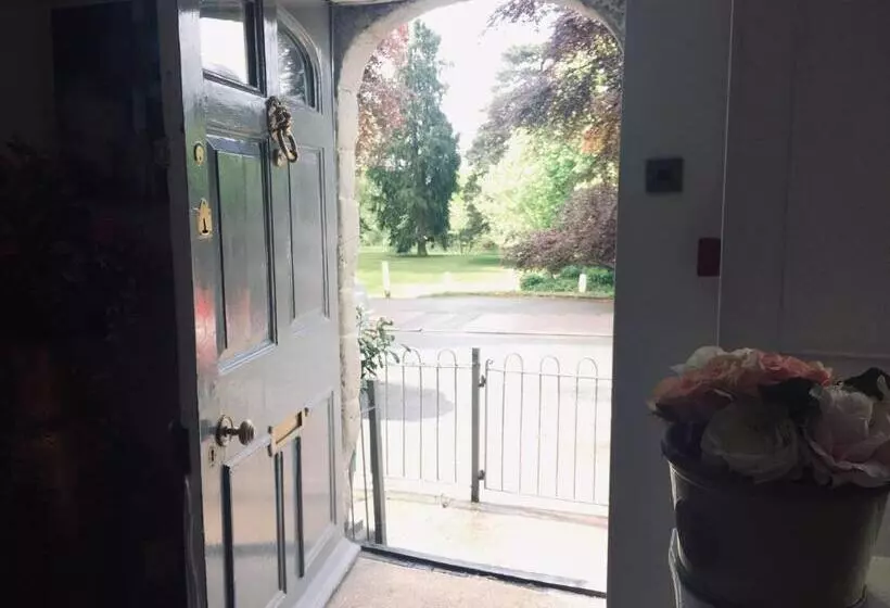 スタンダードシングルルーム, The Whitehouse Ross On Wye