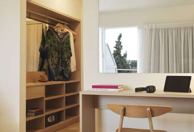 جناح عائلي, Nlh Mati Seafront   Neighborhood Lifestyle Hotels