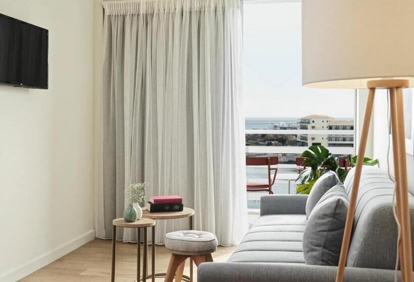 デラックススイート, Nlh Mati Seafront   Neighborhood Lifestyle Hotels