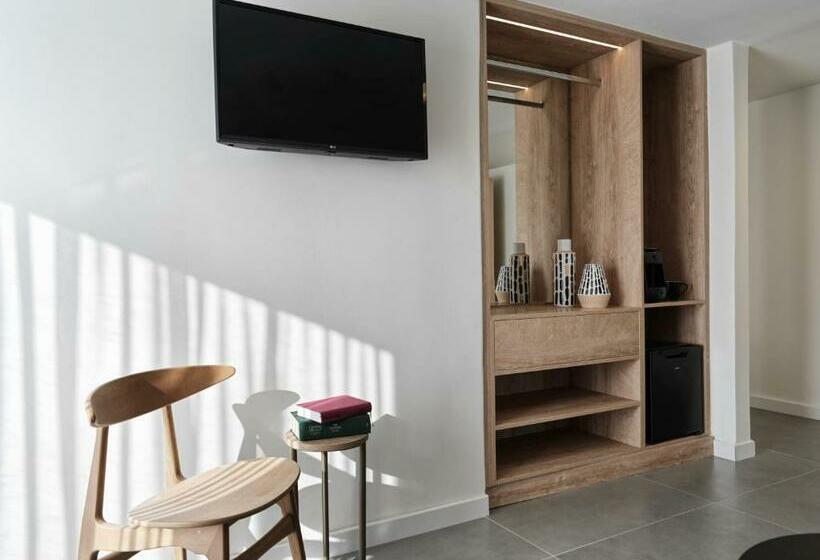 جناح مطلّ علي الجبل, Nlh Mati Seafront   Neighborhood Lifestyle Hotels