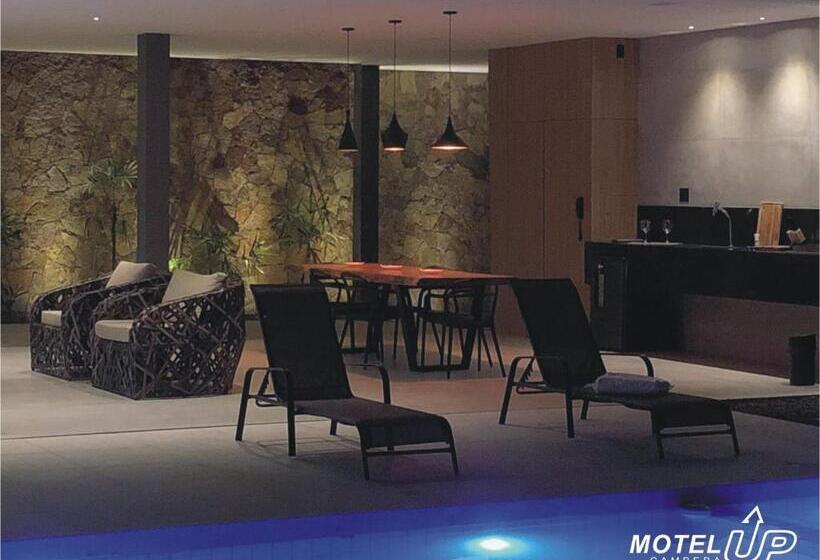 סוויטה נשיאותית, Motel Up