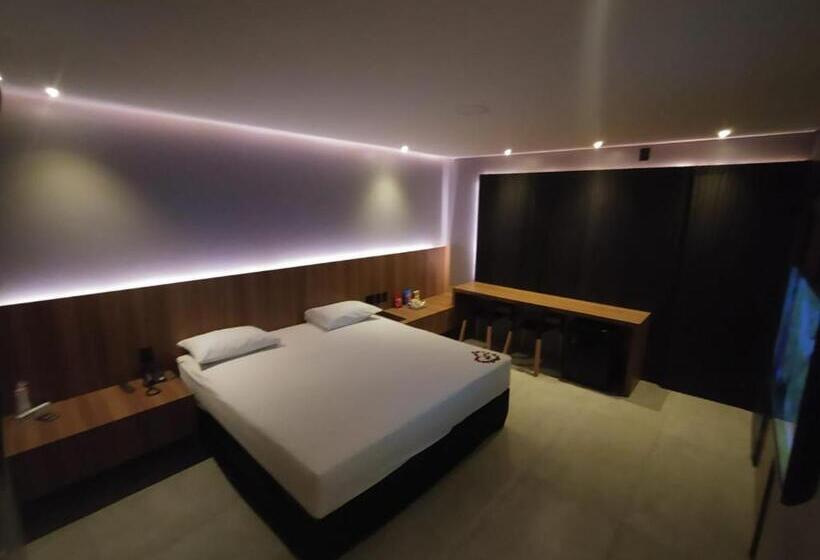 חדר סטנדרט מותאם לאדם עם מוגבלויות, Motel Up