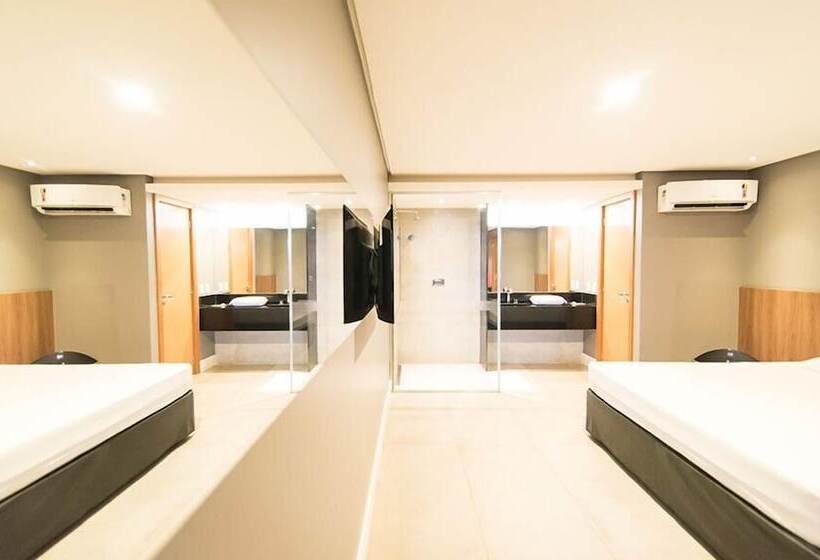 חדר סטנדרט, Motel Up