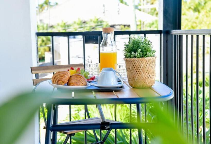 اتاق استاندارد یک نفره, Honky Tonk Punta Cana