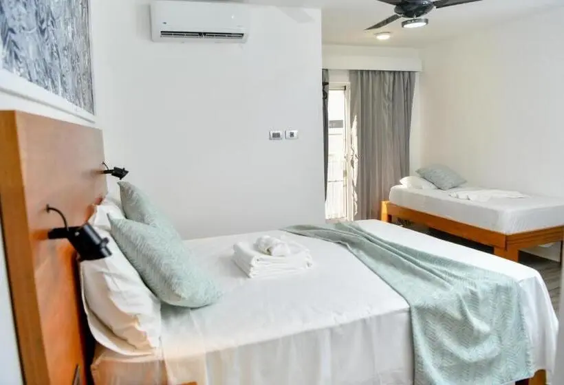 اتاق استاندارد سه نفره, Honky Tonk Punta Cana
