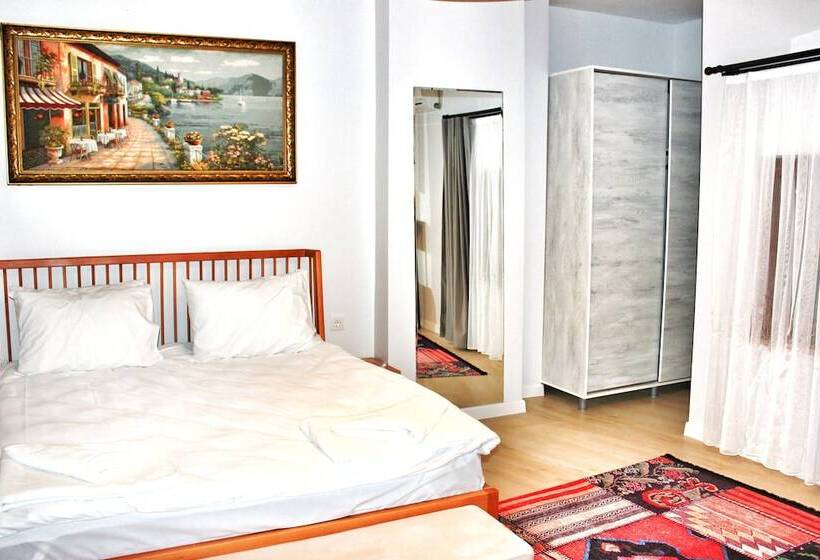 اتاق استاندارد, Million Old City Apartment