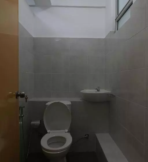 Standardzimmer, Backpack Lanka