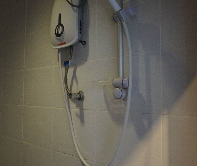 디럭스 룸, Amara Motel