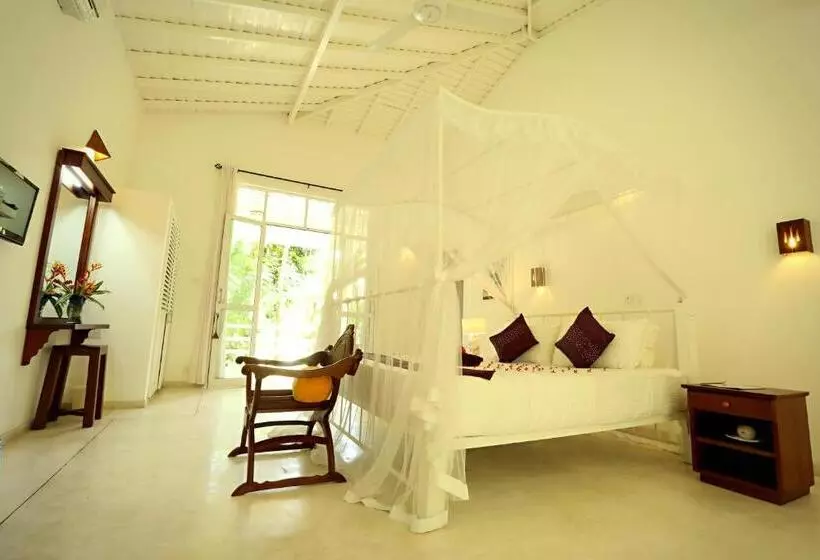 Deluxe Kolmen Hengen Huone, Beach Grove Villas