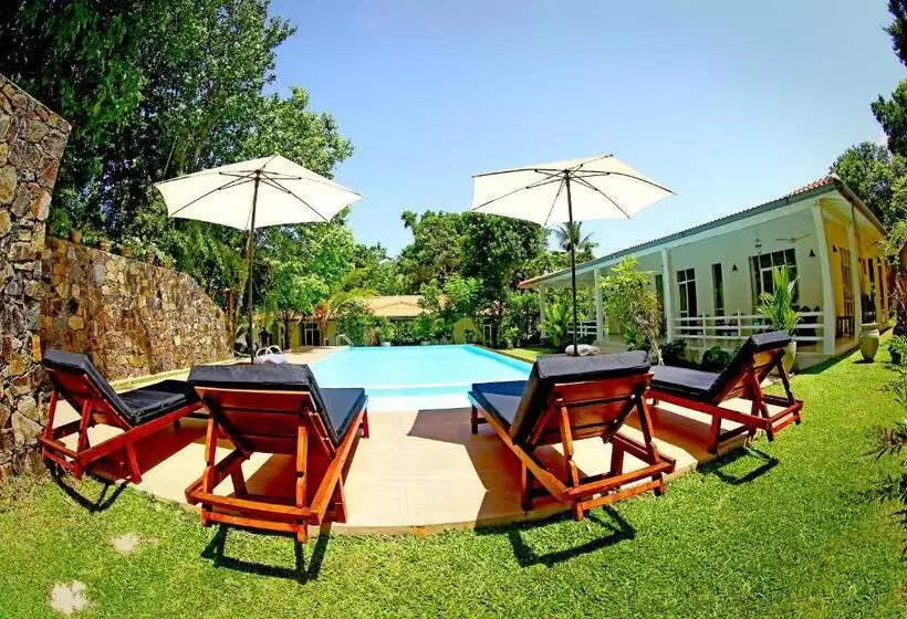 Villa 2 Makuuhuonetta, Beach Grove Villas