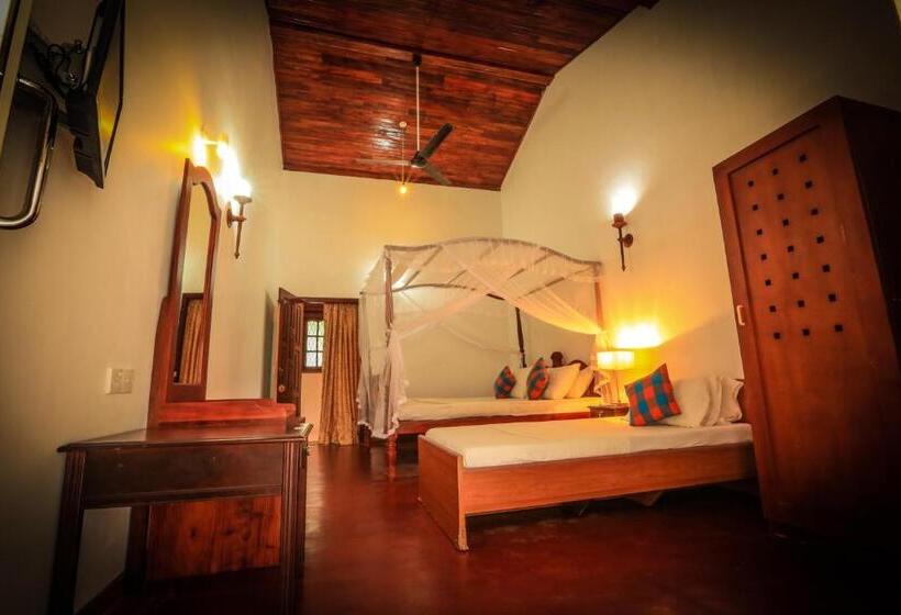 غرفة قياسية مزوَّدة بشُرفة, Beach Grove Villas