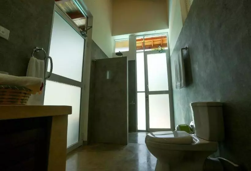 Sviitti Uima-allas, Beach Grove Villas