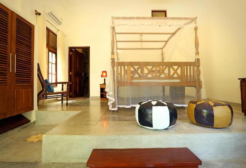 غرفة قياسية مزوَّدة بشُرفة, Beach Grove Villas