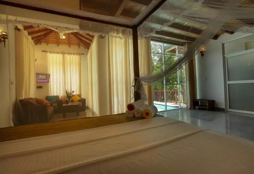 Sviitti Uima-allas, Beach Grove Villas