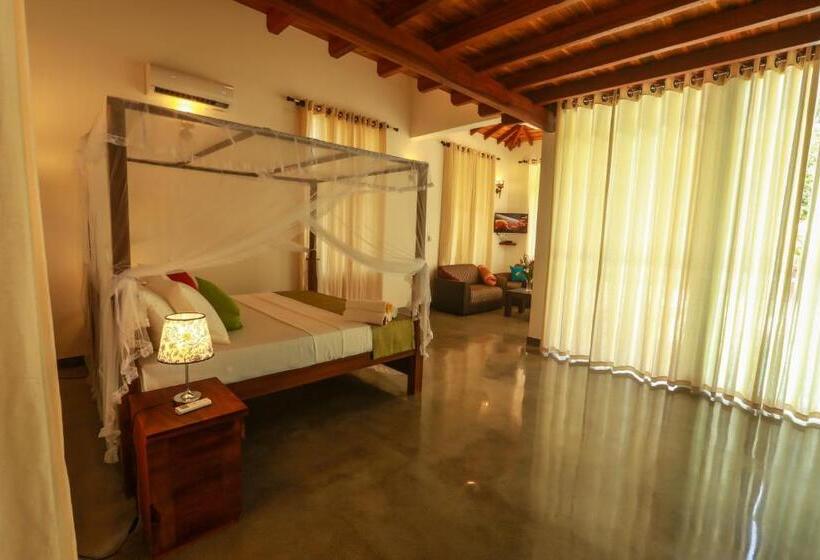 جناح مزود بحمام سباحة, Beach Grove Villas