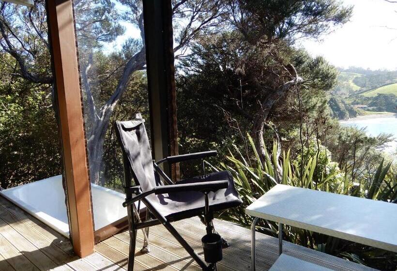 غرفة قياسية مزوَّدة بشُرفة, The Lighthouse Lookout