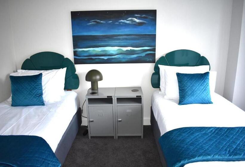 침실 2개 아파트, 6 On Adams