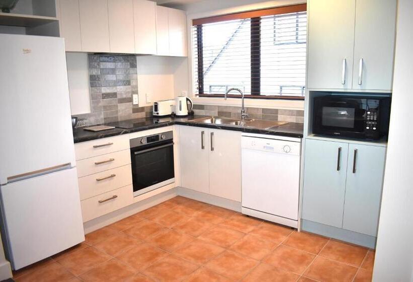 침실 2개 아파트, 6 On Adams