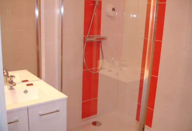 غرفة عائلية, Agape Hotel Niort  Bessines