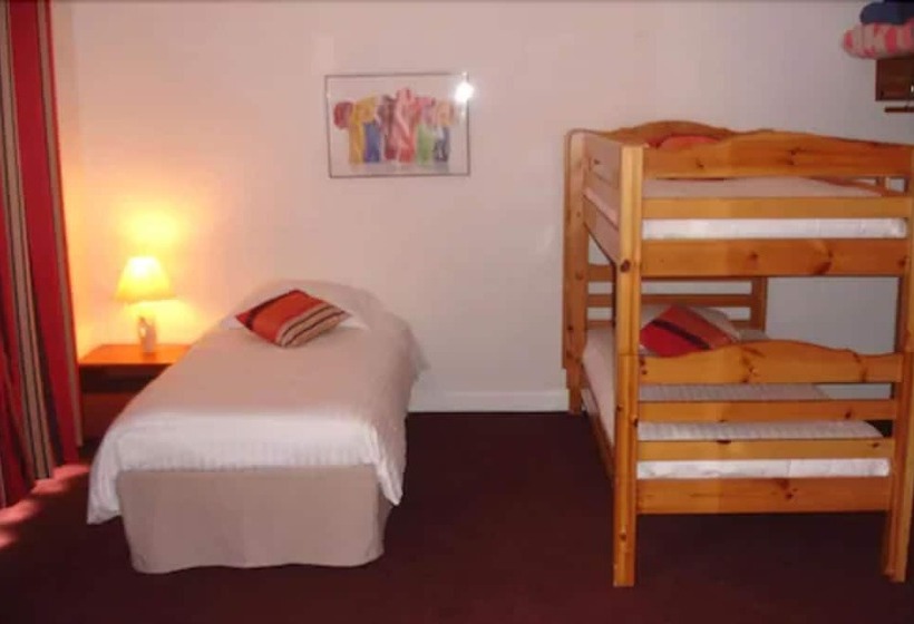 غرفة عائلية, Agape Hotel Niort  Bessines