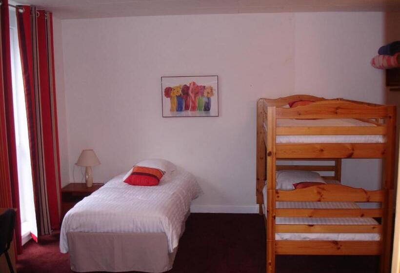 غرفة عائلية, Agape Hotel Niort  Bessines