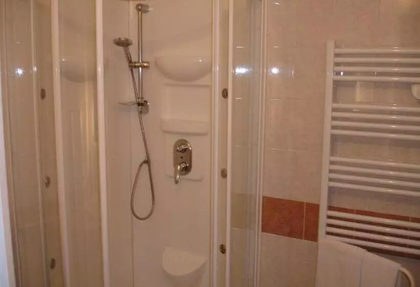 ファミリールーム, Agape Hotel Niort  Bessines