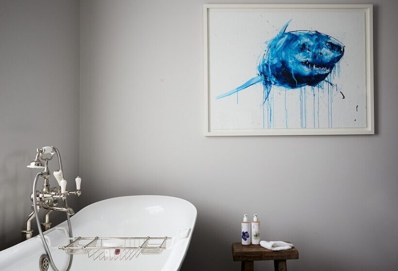 سوییت, Artist Residence London