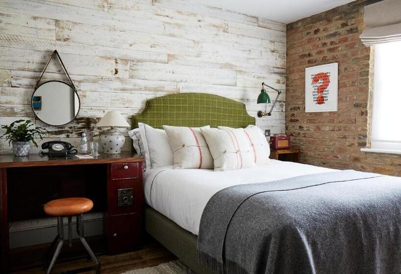 اتاق استاندارد, Artist Residence London