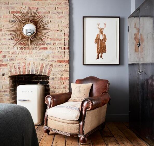 اتاق لوکس, Artist Residence London