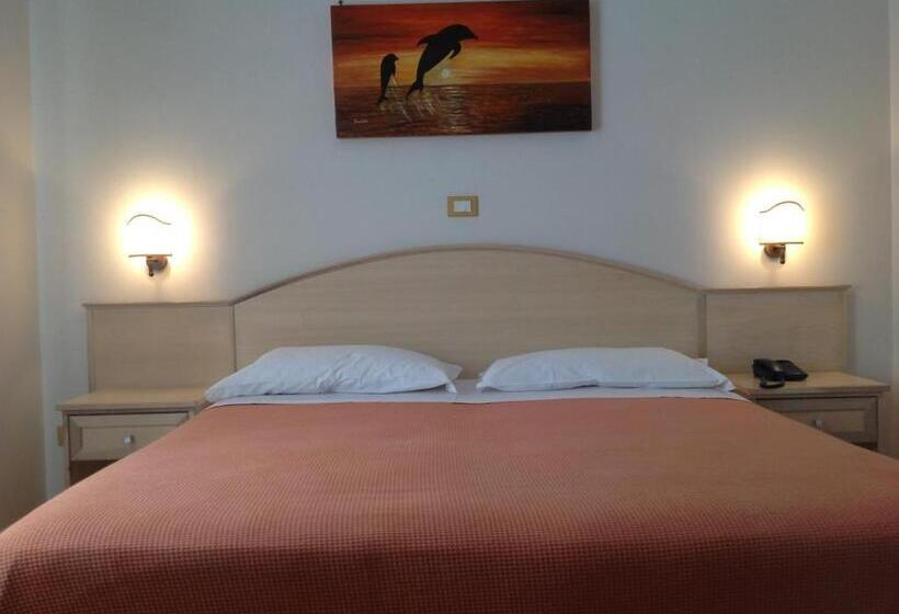 Номер Deluxe, Corallo